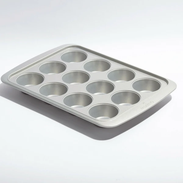 Paderno Bakeware Professional 12-Cup Muffin Pan | Moule à Muffins Professionelle, 12 Muffins 5 Paderno Bakeware Professional 12-Cup Muffin Pan | Moule à Muffins Professionelle, 12 Muffins