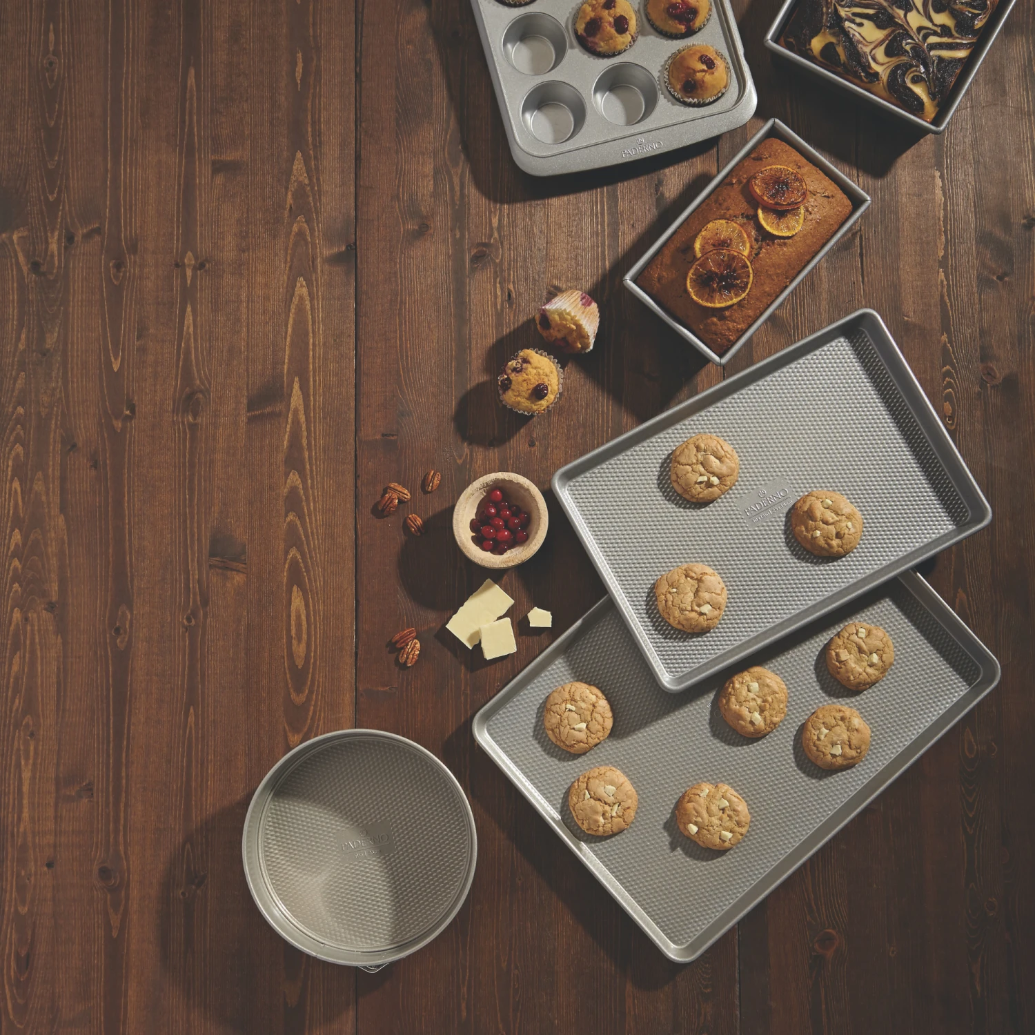 Paderno Professional Springform Pan, 9-in | Moule à Charnière Professionelle, 9 Po 8 Paderno Professional Springform Pan, 9-in | Moule à Charnière Professionelle, 9 Po