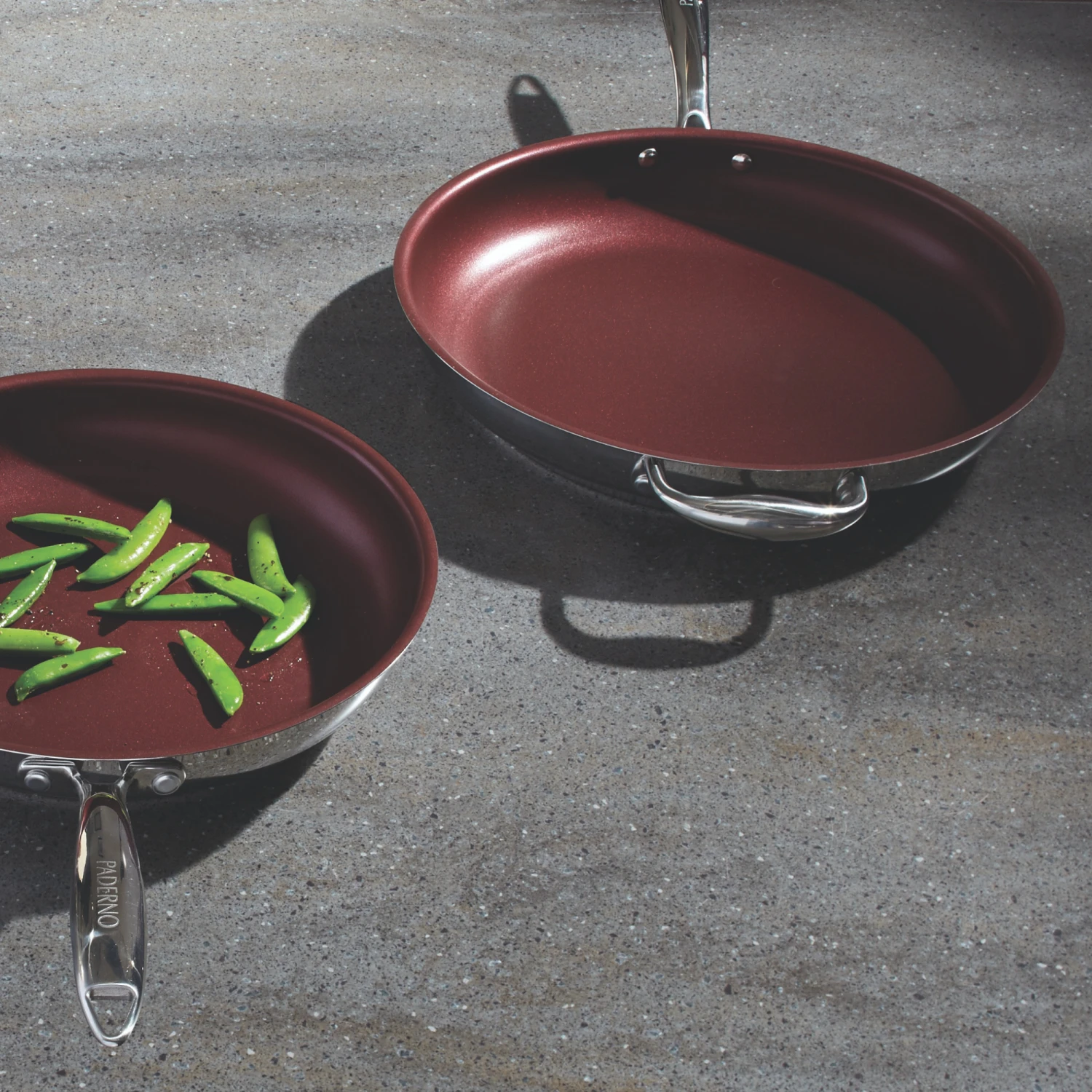 Paderno Classic Non-Stick Cast Iron Wok, 32 Cm 6 Paderno Classic Non-Stick Cast Iron Wok, 32 Cm