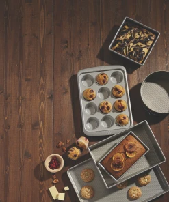 Paderno Professional Square Pan, 8-in | Moule à Gâteau Carré Professionelle, 8 Po Bakeware 14 Paderno Professional Square Pan, 8-in | Moule à Gâteau Carré Professionelle, 8 Po Bakeware