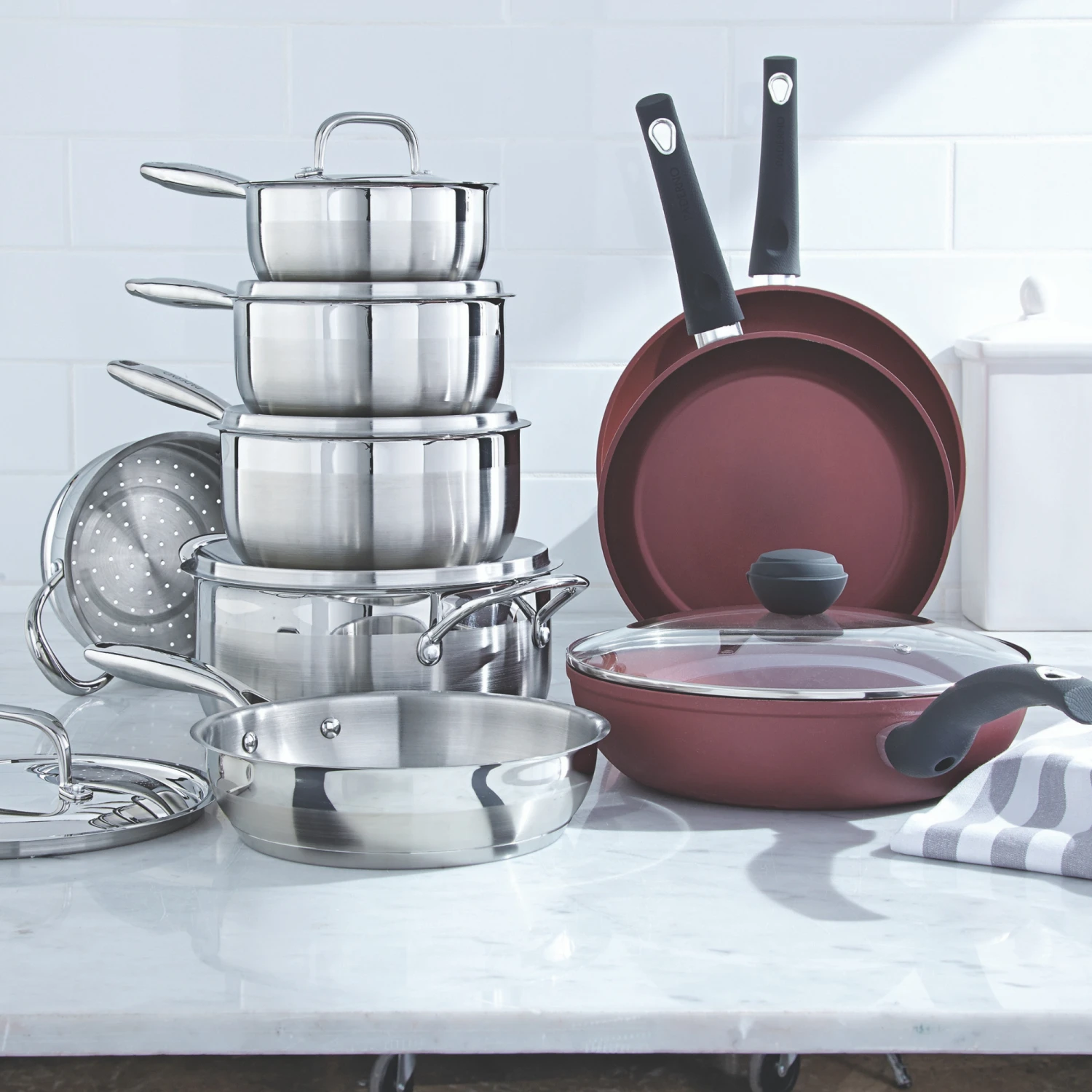 Paderno Classic Non-Stick Fry Pan, 26 Cm | Poêle à Frire Antiadhésive Classique, 26 Cm Cookware 8 Paderno Classic Non-Stick Fry Pan, 26 Cm | Poêle à Frire Antiadhésive Classique, 26 Cm Cookware