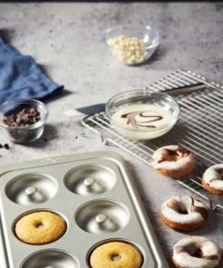 Paderno Non-Stick Cooling And Baking Rack Bakeware